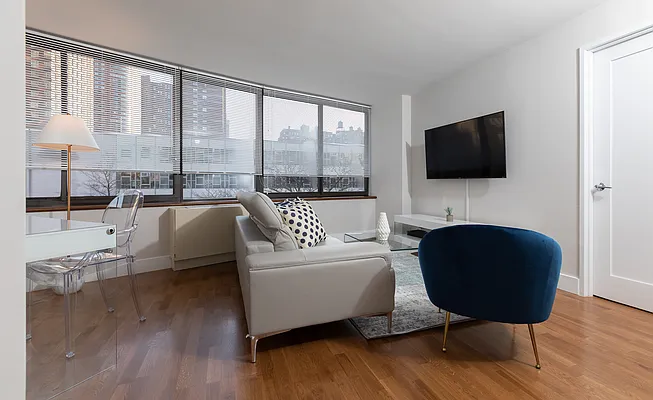 Rented by MyNyHousing | media 82