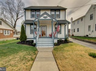 29 Upland Rd, Brookhaven, PA 19015