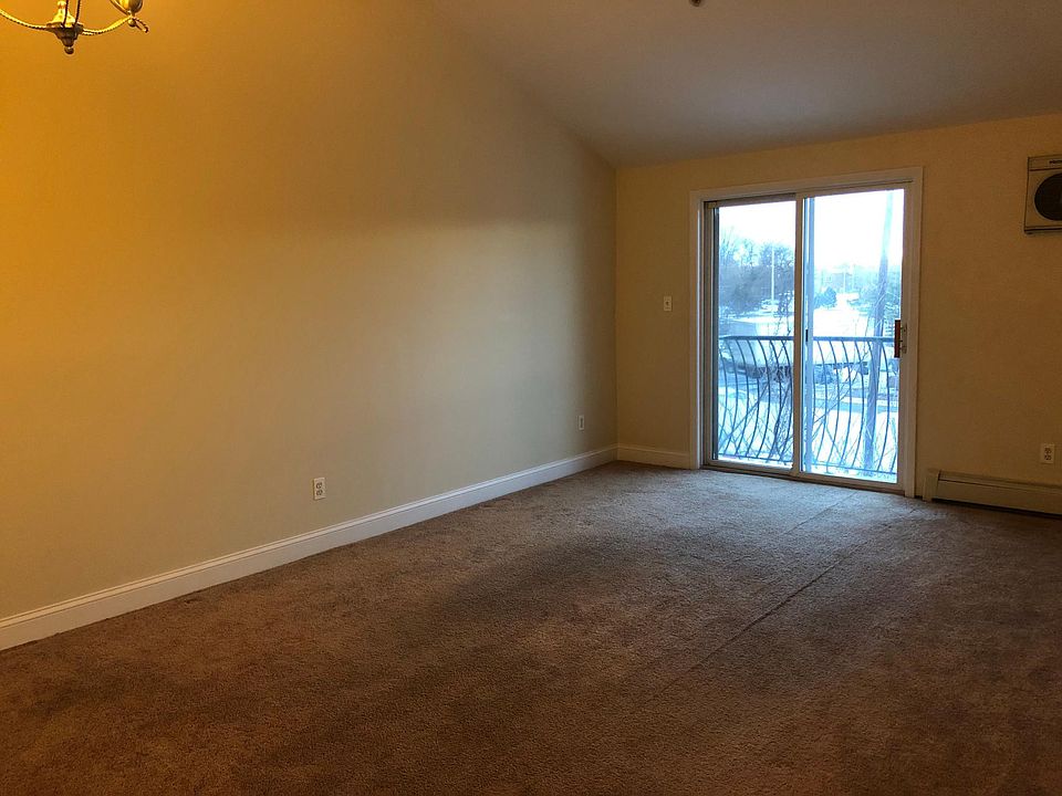 2nd image of 17620 S Conduit Ave APT 2B