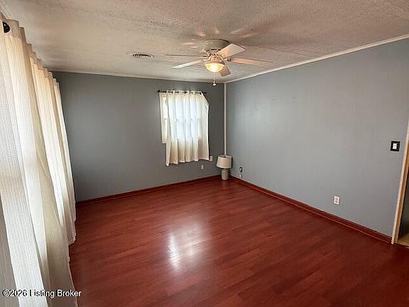 2nd image of 207 Marian Dr
