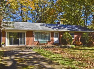 425 Manor View Ave, Mount Pocono, PA 18344