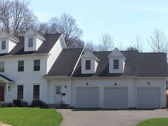 2nd image of 318 Felt Rd