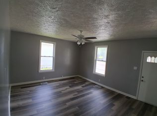 225 W 3rd St, Connersville, IN 47331