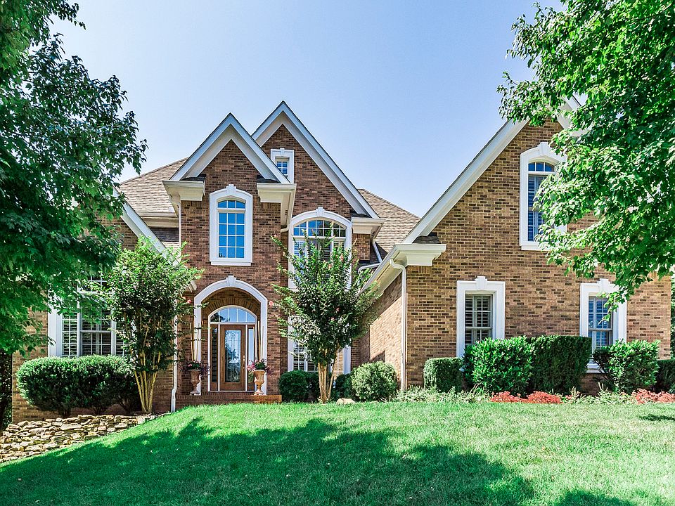 Beautiful Executive Home 