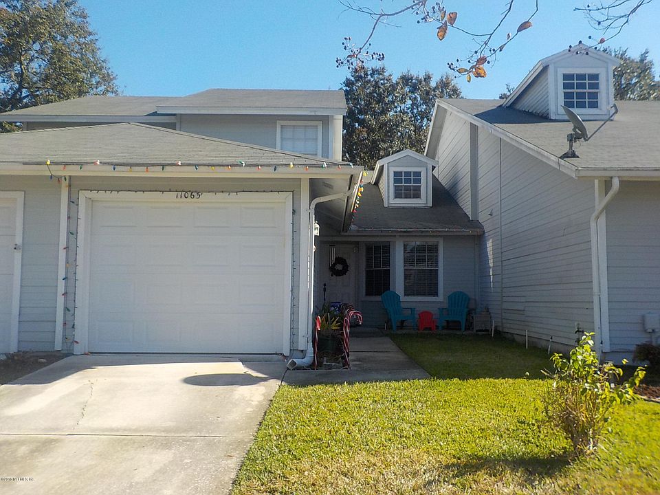 1st image of 11065 Wandering Oaks Dr