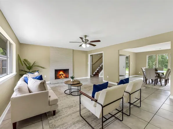 15503 Wandering Trl, Friendswood, TX 77546