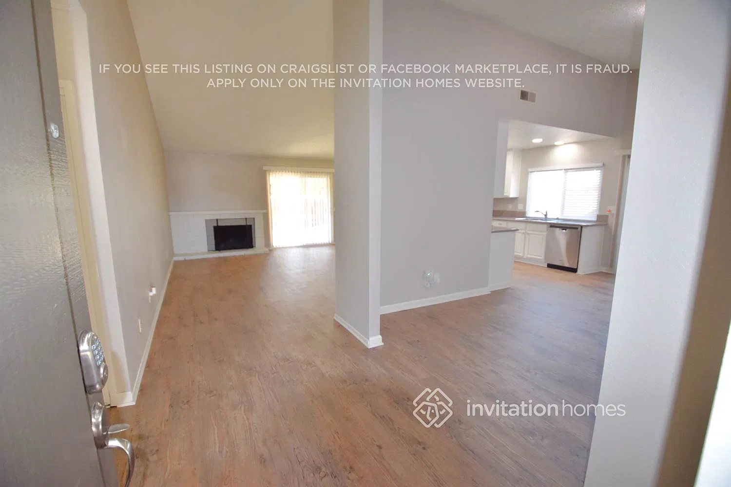 11271 Cullen Ct Riverside, CA 92505 — Photo 2