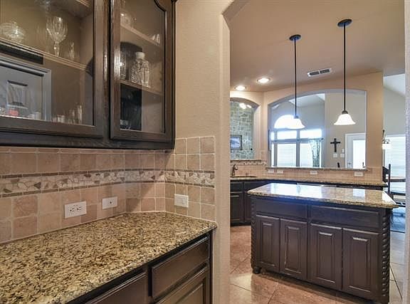 5th image of 310 Copper Cove Ct