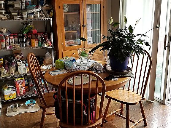 Eat-In Kitchen Area