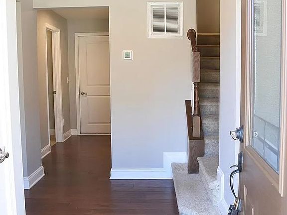 4th image of 1048 Brownsmith Dr