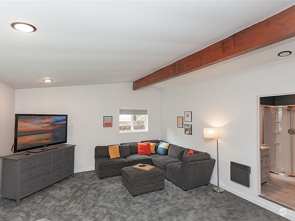 5th image of 5916 186 Place SW