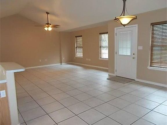 4th image of 109 Santa Clara Dr