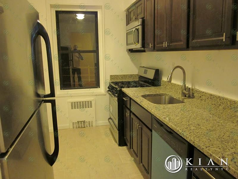 1st image of 3415 Parsons Blvd APT 2A