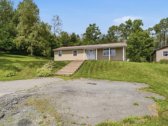 5th image of 430 Beaver Bank Rd