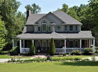 2 Lakes Dr, Agency, MO 64401