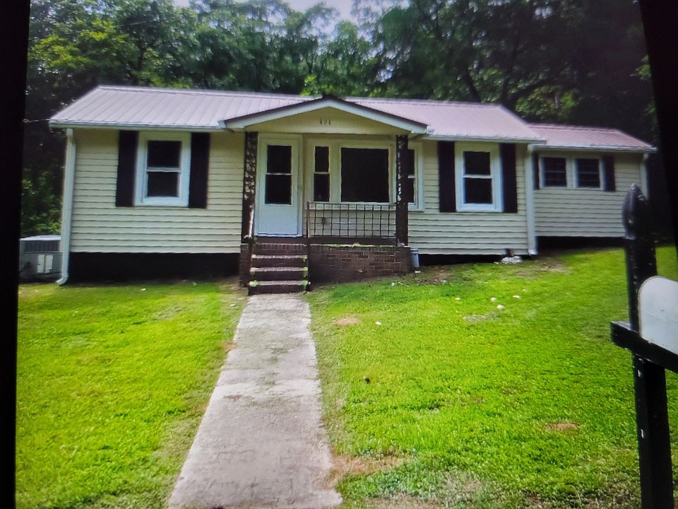 1st image of 424 Captain Guy Rd