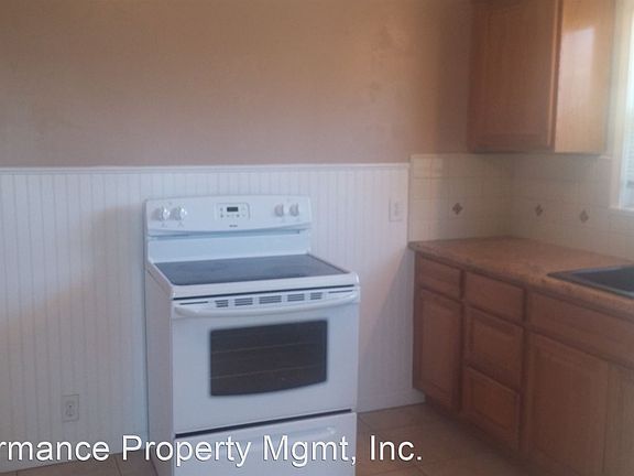 3rd image of 3475 Mayfair Blvd