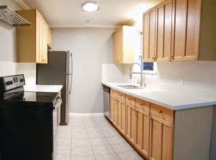 8257 Interlake Ave N, Seattle, WA 98103