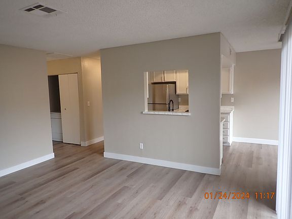 5th image of 4571 Carriage Park Dr #A