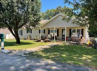 825 Nashville St, Russellville, KY 42276