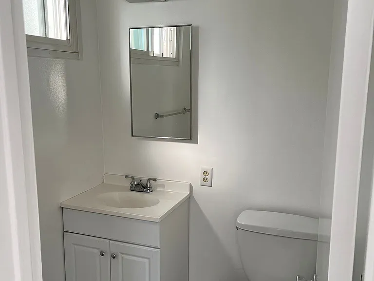 8315 W Manchester Ave #4 — Photo 10