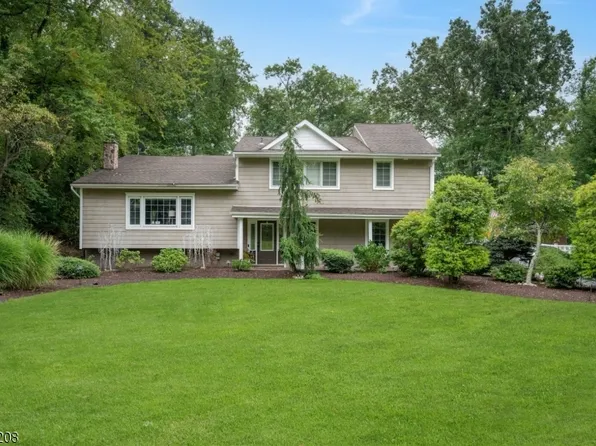 3 Oak Ln, Montville Twp., NJ 07058