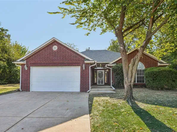 4605 Forest Hills Dr, Noble, OK 73068