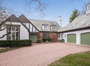 1404 Burr Ridge Club Dr, Burr Ridge, IL 60527