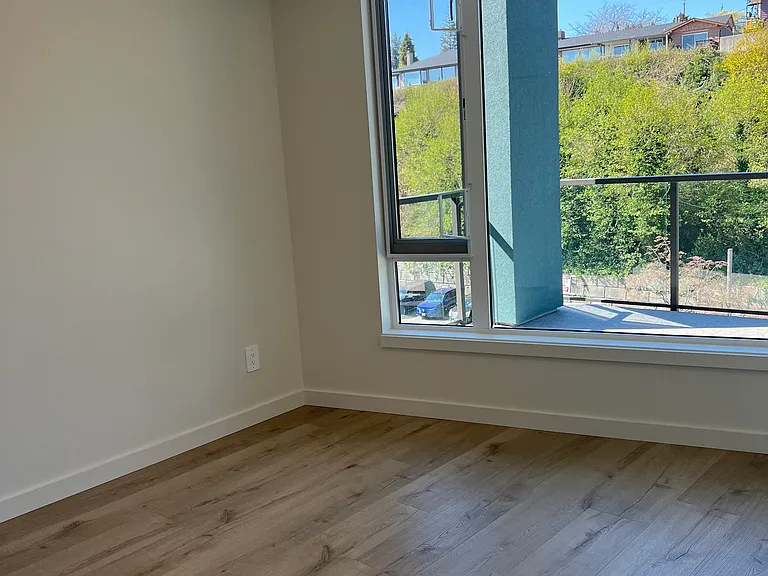 801 Island Hwy #409 — Photo 11
