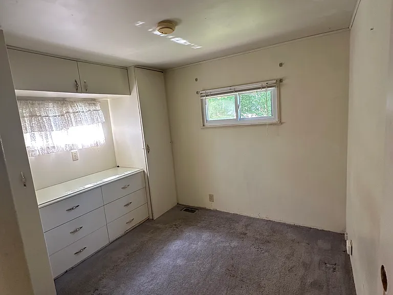 22 Cedar Ln — Photo 9