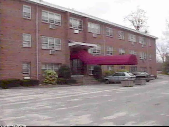 300 Pine Rock Ave APT A13, Hamden, CT 06514