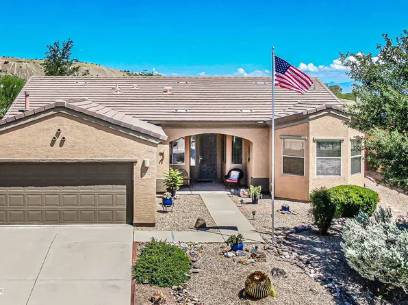1078 W Bosch Dr, Green Valley, AZ 85614