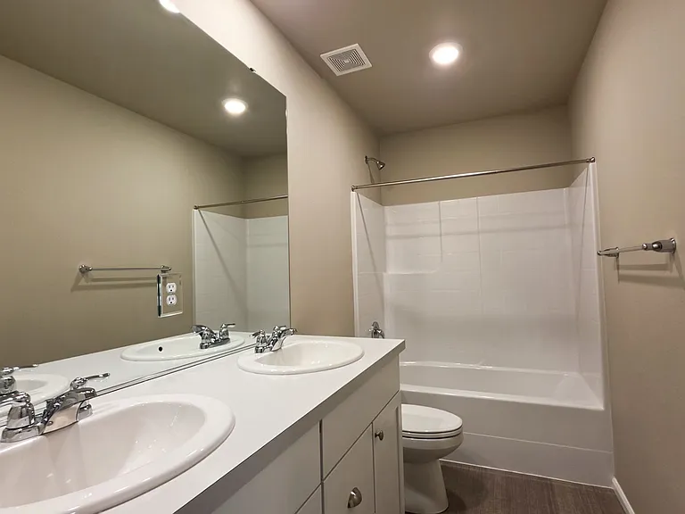 4342 Acacia Ln SE — Photo 15