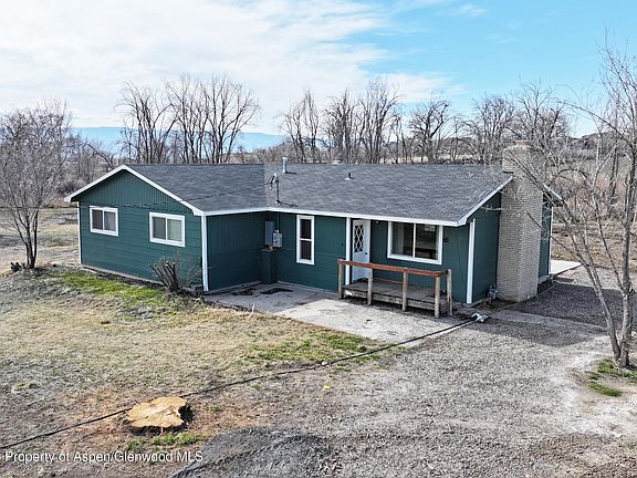 2nd image of 1403 19th Rd