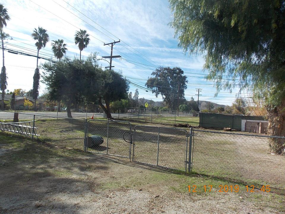 2nd image of 22600 Ellis Ave APT 2