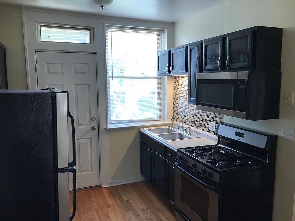 1st image of 2842 W 66th St #1