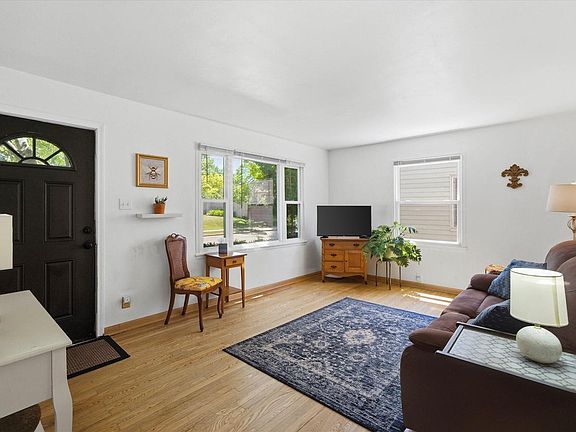 4th image of 3147 S Brisbane AVENUE