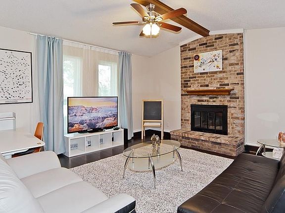 2nd image of 2025 Gardanne Ln