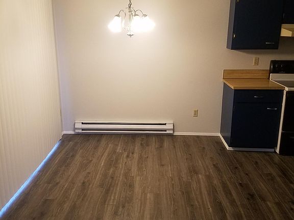 3rd image of 9236 White Fir Dr NE #A