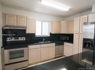 390 Racquet Club Rd APT 201, Fort Lauderdale, FL 33326