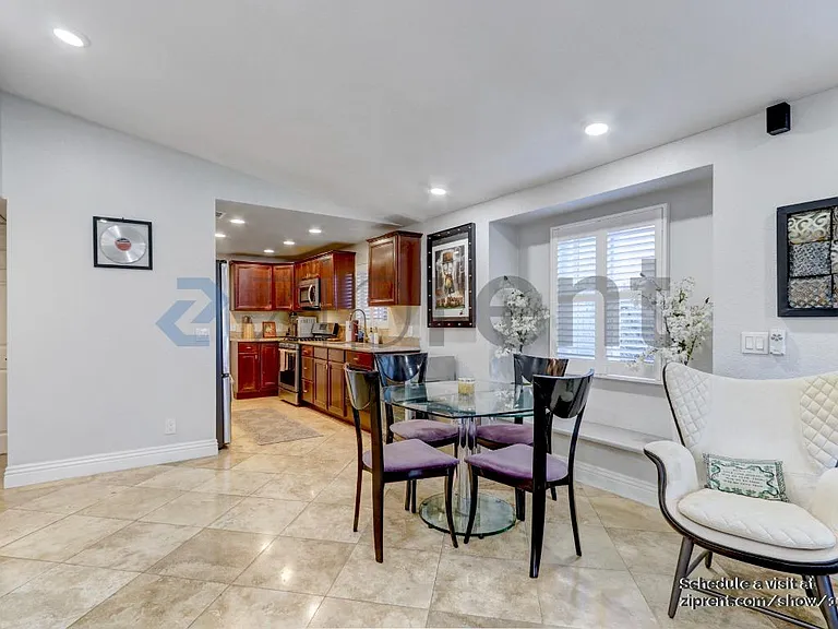 2975 Webster Ave — Photo 4