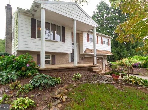 67 Newlon Rd, Dover, PA 17315