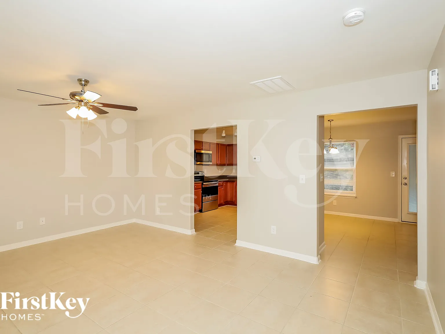 3 bed, 2.5 bath, 1410 sqft, $1,885 — Photo 4