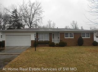 2133 E Claiborne St, Springfield, MO 65804