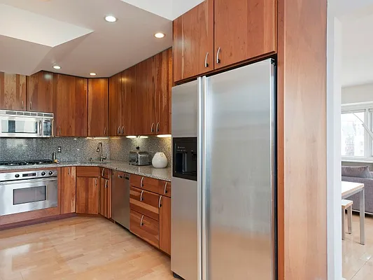 Sold by Sotheby's International Realty | media 15