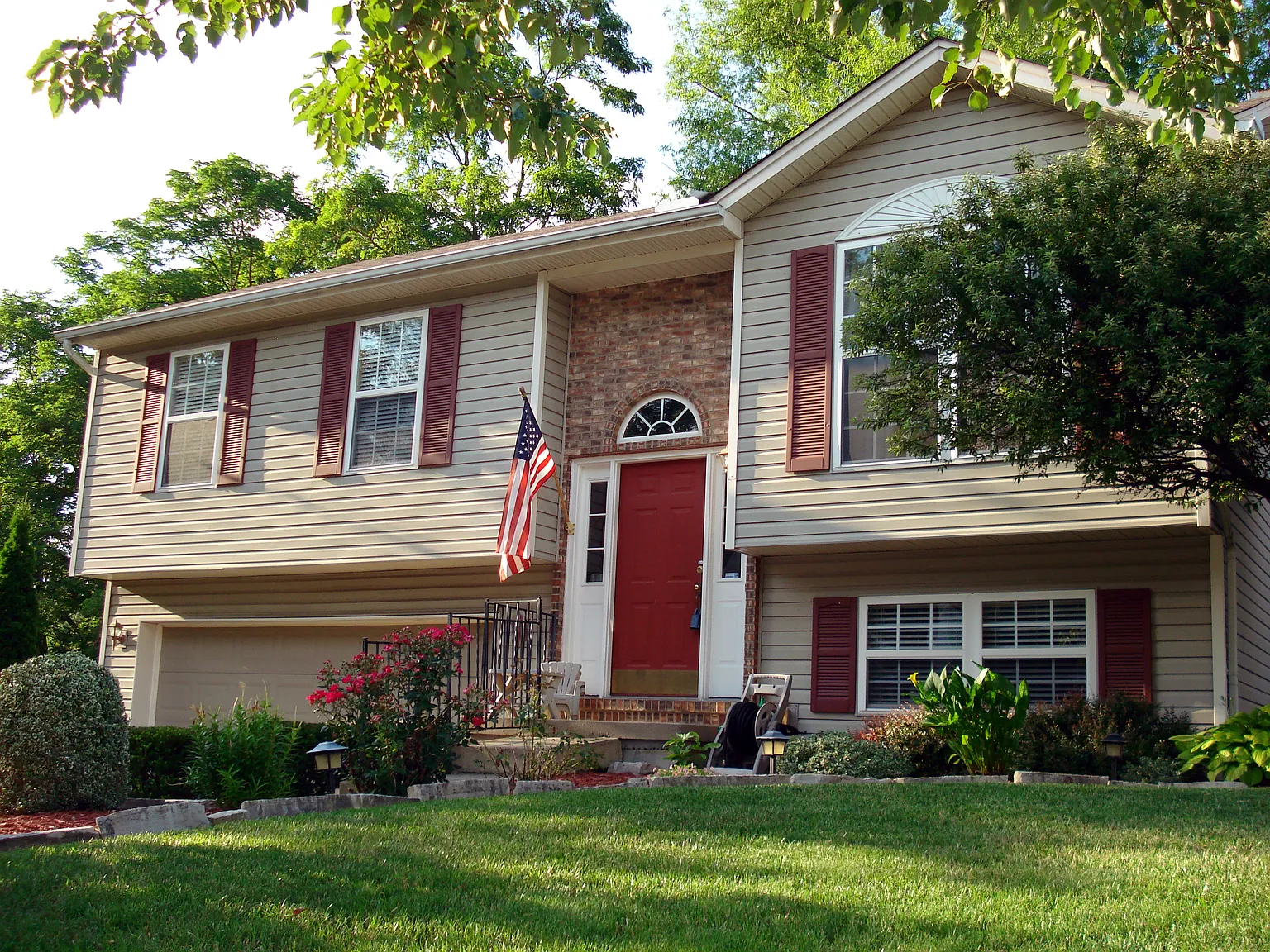 188 Hildebrant Dr photo 1