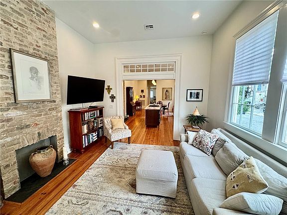 5th image of 3001-03 Bell St