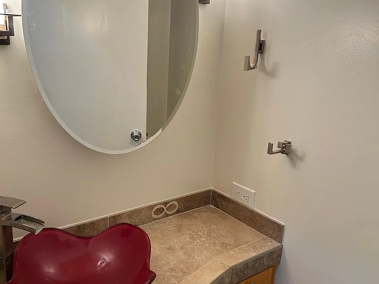 powder room