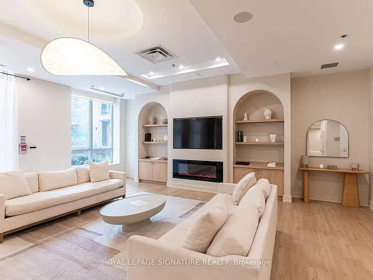 50 Lynn Williams St #614 — Photo 27
