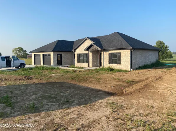 13721 Redfield Dr, Eugene, MO 65032